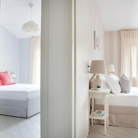 Apartamento Three-bedroom With Private Terrace - Anagnina