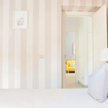 Three-bedroom With Private Terrace - Anagnina Roma