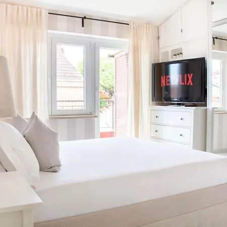 Apartamento Three-bedroom With Private Terrace - Anagnina *