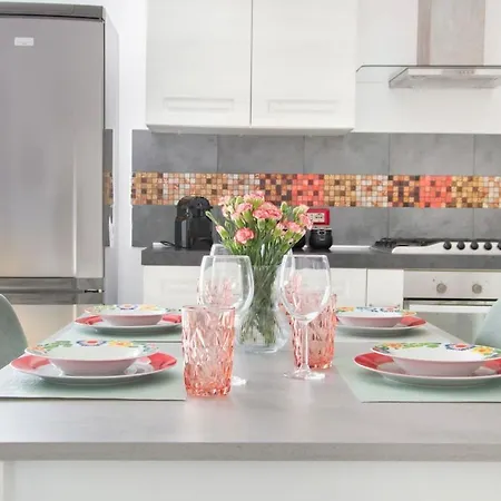 Three-bedroom With Private Terrace - Anagnina Apartamento Roma