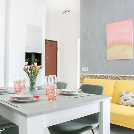 Apartamento Three-bedroom With Private Terrace - Anagnina Roma