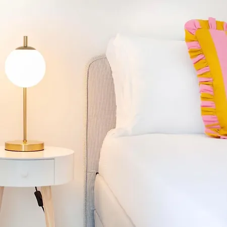 Three-bedroom With Private Terrace - Anagnina Rom